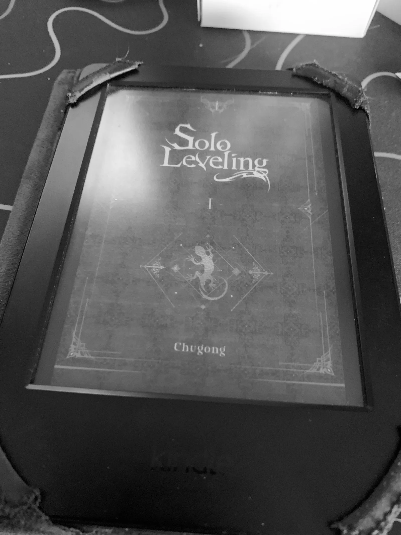 Kindle featuring Solo Leveling by Chugong.